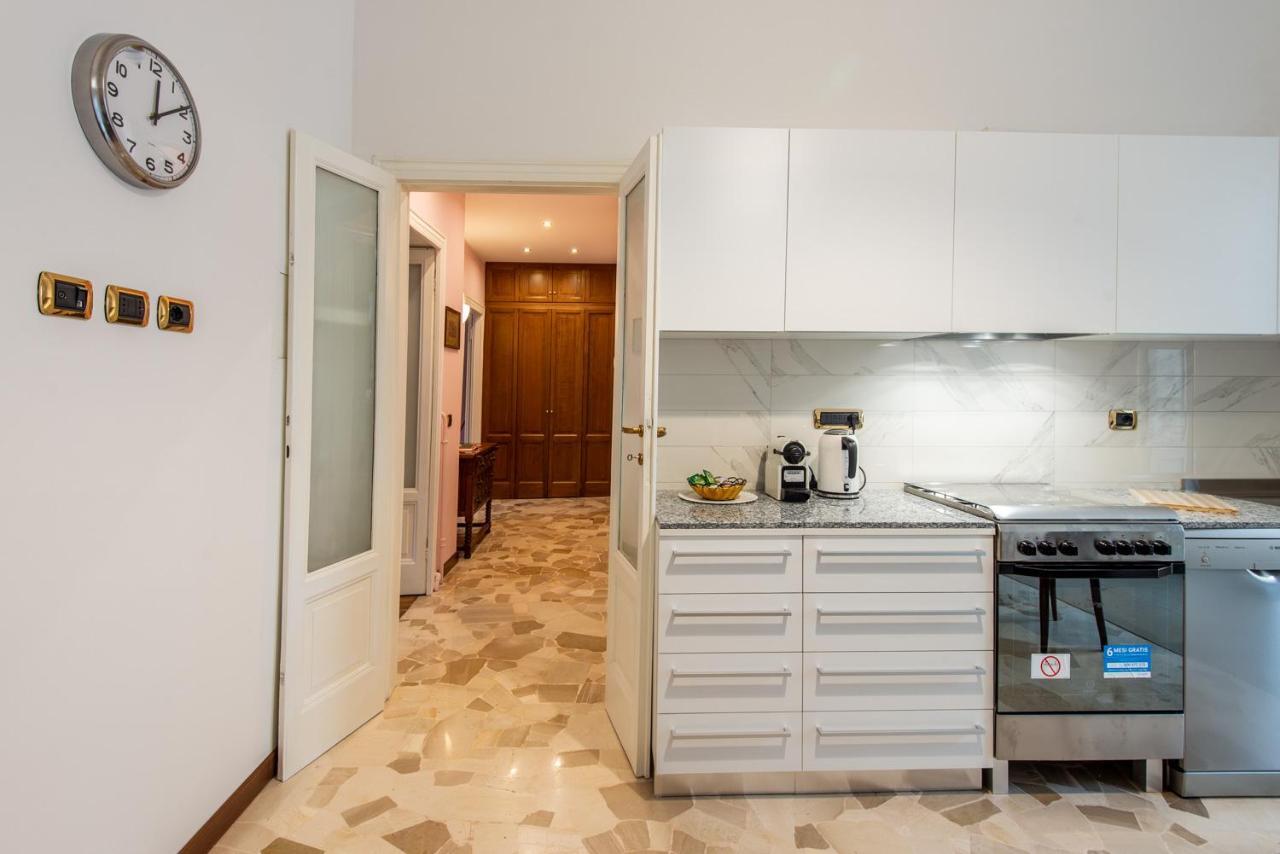 Elegante Casa Liberty Apartment Milan Luaran gambar