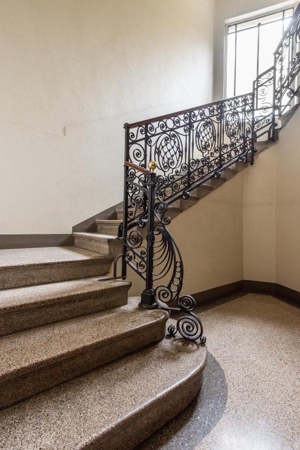 Elegante Casa Liberty Apartment Milan Luaran gambar