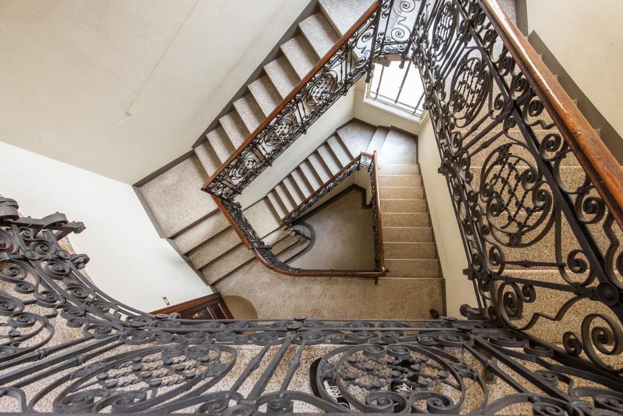 Elegante Casa Liberty Apartment Milan Luaran gambar