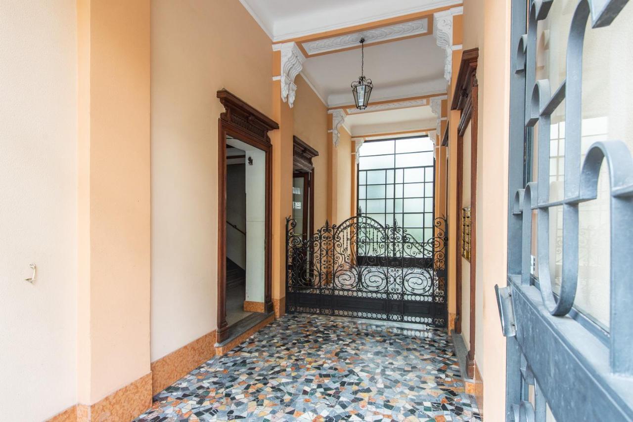 Elegante Casa Liberty Apartment Milan Luaran gambar